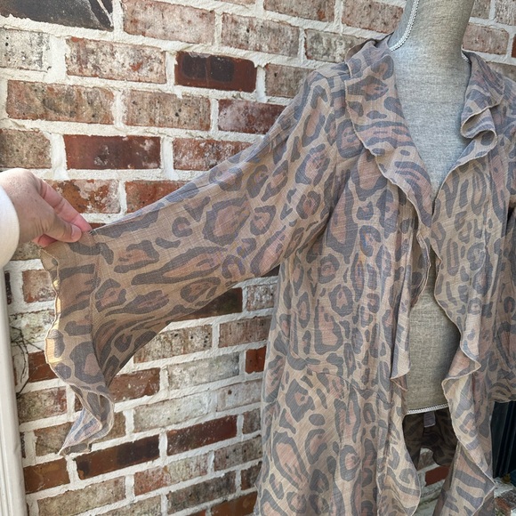 Leopard Print Ruffle Cardigan - Picture 6 of 13